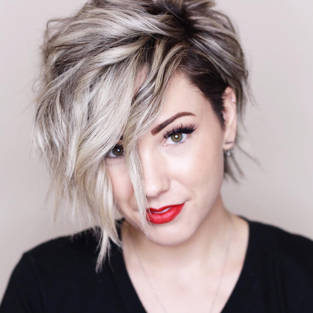Stylish short hairstyles for thick hair, short haircut for women 2018 Stylish short hairstyles for thick hair, short haircut for women 2018