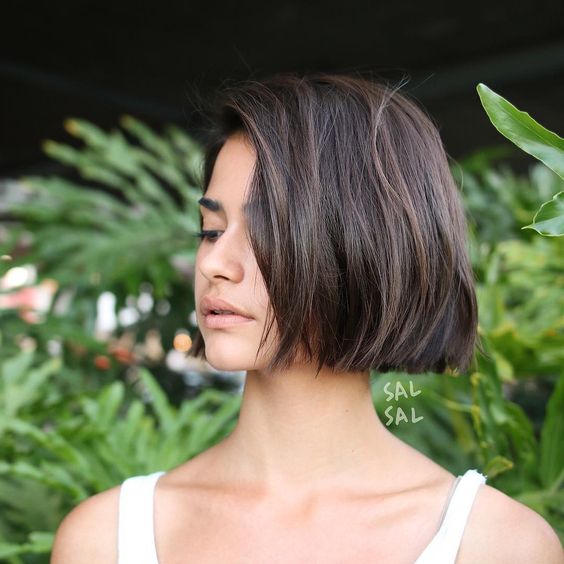 High -hairstyles Bob with straight hair - straight short haircuts High -hairstyles Bob with straight hair - straight short haircuts