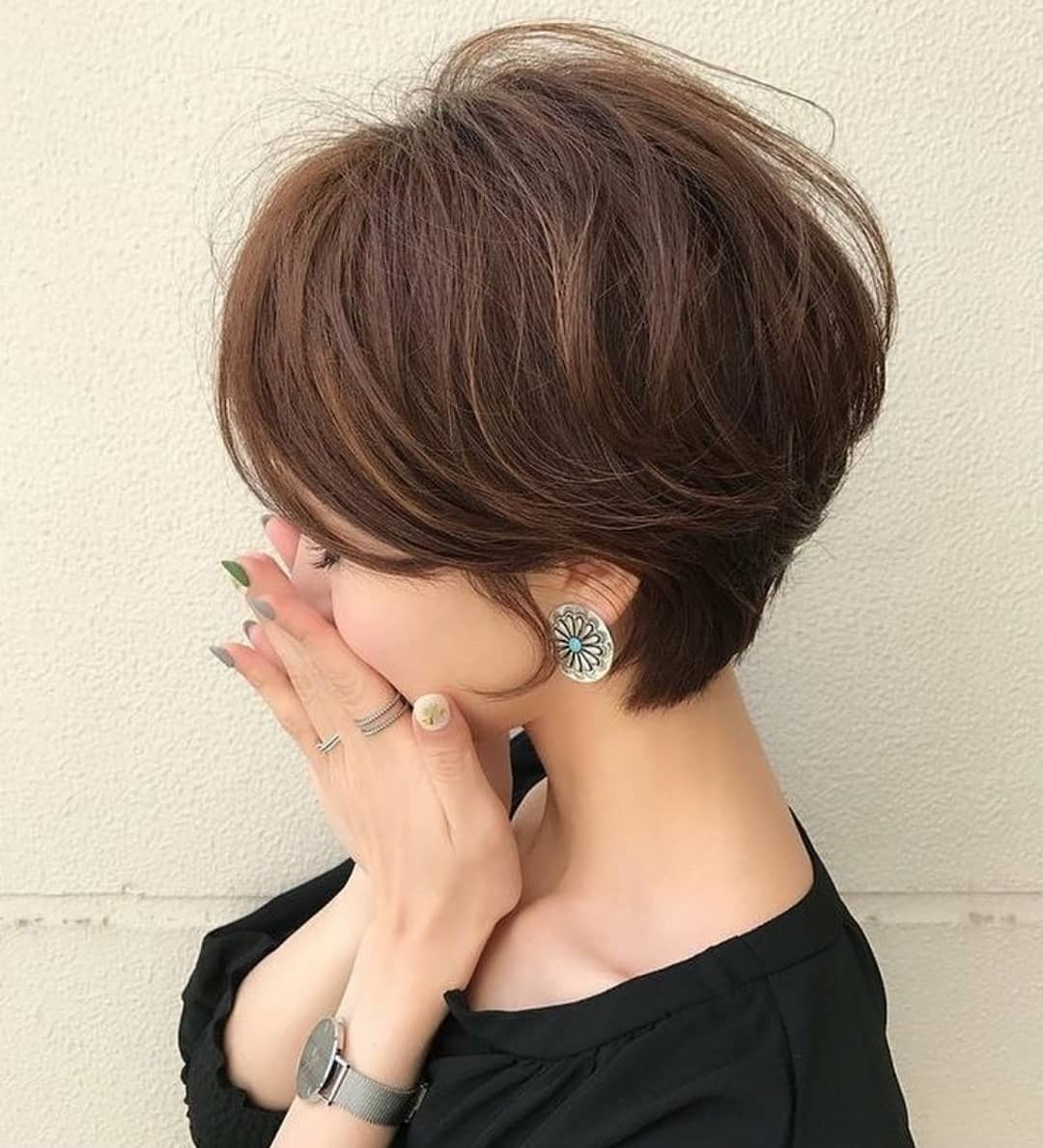 The nice and shaving hairstyles for the little girl The nice and shaving hairstyles for the little girl