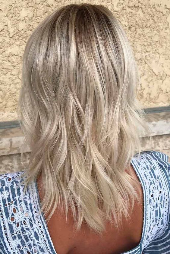 Different types of layers haircuts - the best medium -length hairstyle