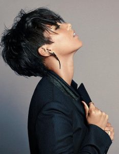 10 Short Layered Hairstyles in Fashion Right Now