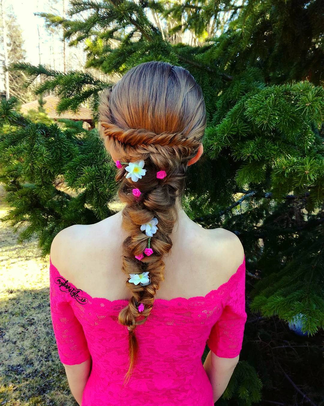 Elegant hairstyles for the dancer party - the best concert haircuts Elegant hairstyles for the dancer party - the best concert haircuts