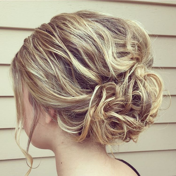 Elegant hairstyles for the dancer party - the best concert haircuts Elegant hairstyles for the dancer party - the best concert haircuts