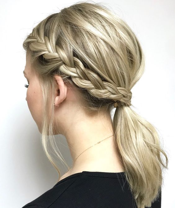 Female elegant side hairstyles - Endowment of Edge Poetry style Female elegant side hairstyles - Endowment of Edge Poetry style