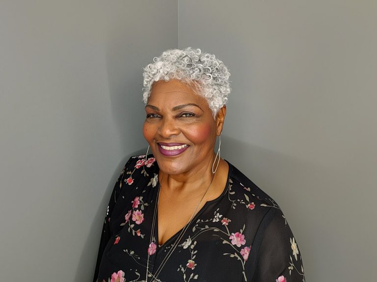 15+ Beautiful Short Natural Haircuts for Black Women Over 60 in 2025