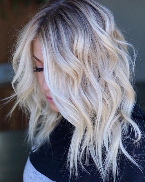 Wolting hairstyles along the wicked shoulder of women, medium female haircuts