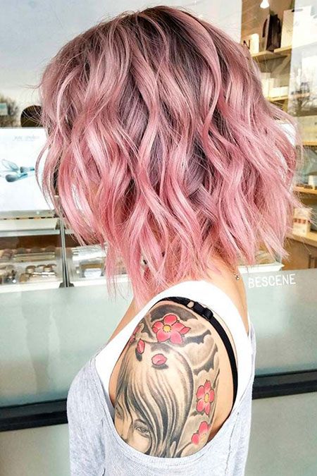 Wolting hairstyles along the wicked shoulder of women, medium female haircuts