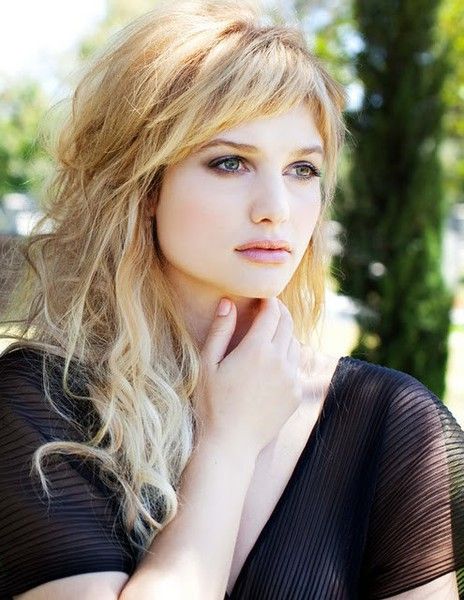 Fresh fresh hairstyles with explosions: erosion on the face and wonderful hair full of fashion!