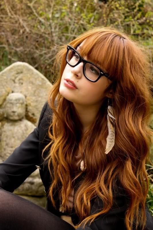 Fresh fresh hairstyles with explosions: erosion on the face and wonderful hair full of fashion!