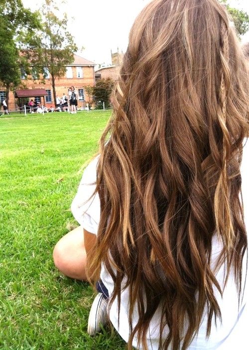 Fresh fresh hairstyles with explosions: erosion on the face and wonderful hair full of fashion!