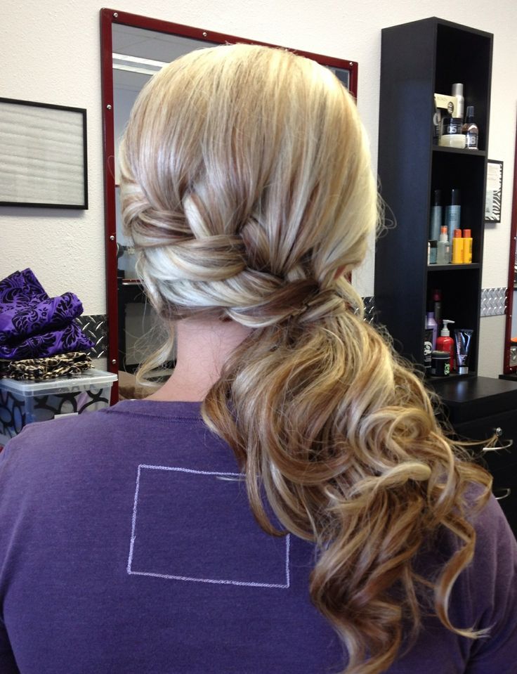 Hot hairstyles tail atoms: romantic, elegant, exciting and unofficial for long hair Hot hairstyles tail atoms: romantic, elegant, exciting and unofficial for long hair