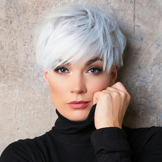 Stylish short haircuts and short hair style for women 2021-2022