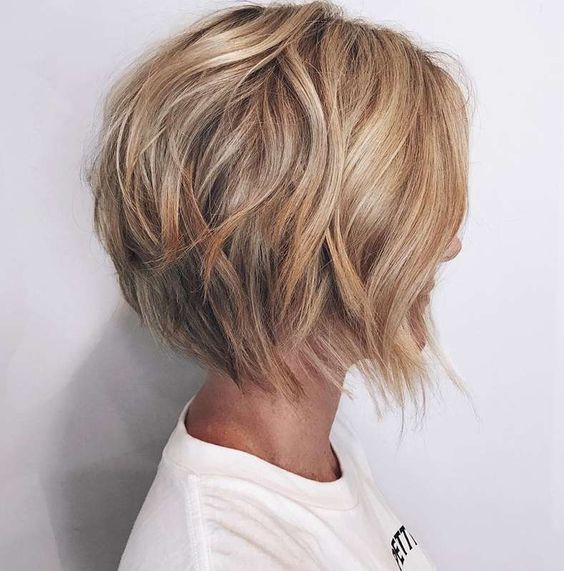 10 Ultra-Mod Short Bob Haircut for Women