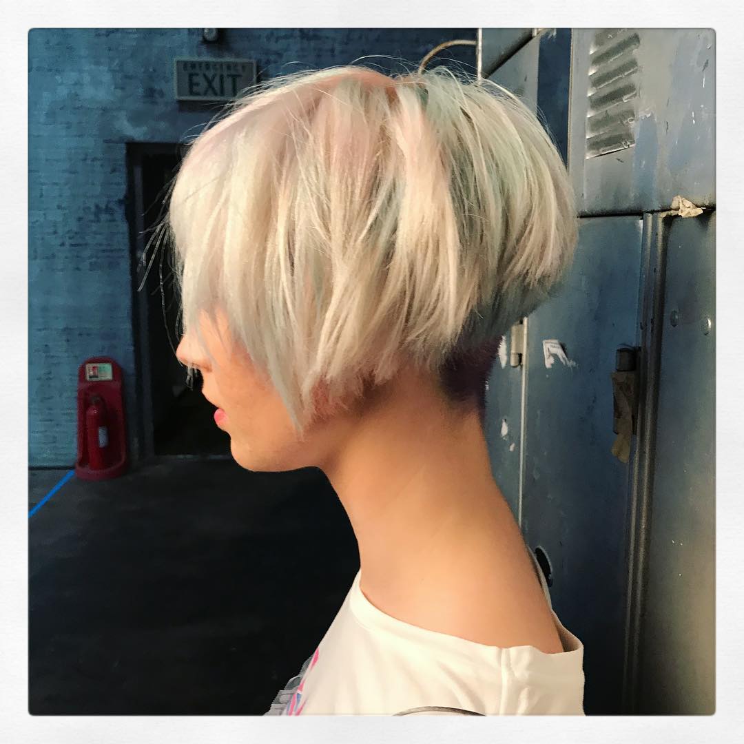 Hypochings Pop layers - modern short haircuts with layers for any occasion Hypochings Pop layers - modern short haircuts with layers for any occasion