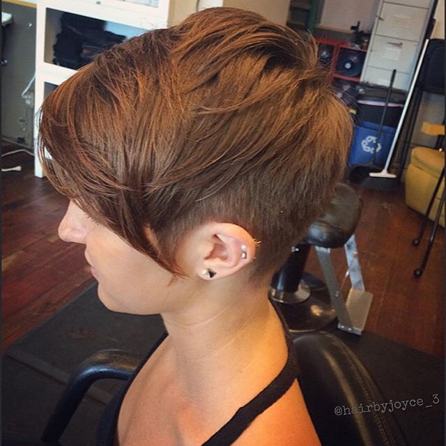 Short cut -layer cut with long bangs