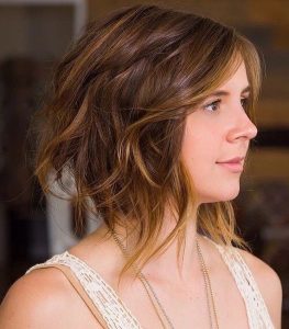 10 Cute Medium Hairstyles with Gorgeous Color Twists