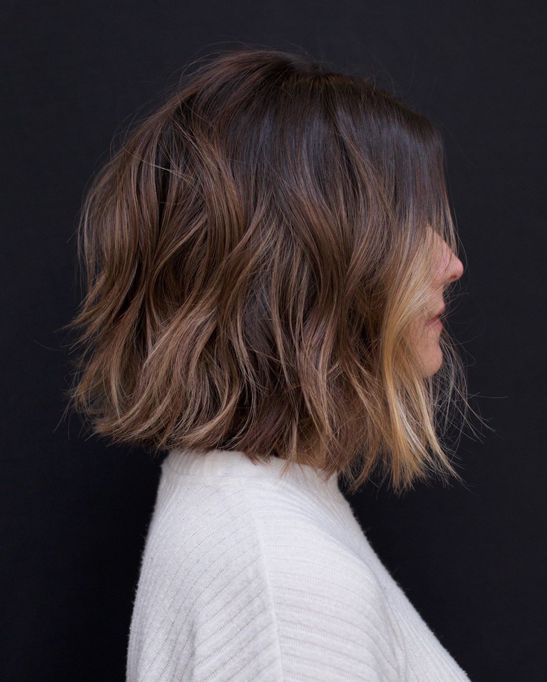 Beautiful and comfortable medium bob haircuts - female hairstyles