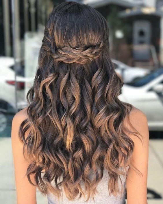 Hairstyles are very easy for long hair - long long hair ideas Hairstyles are very easy for long hair - long long hair ideas