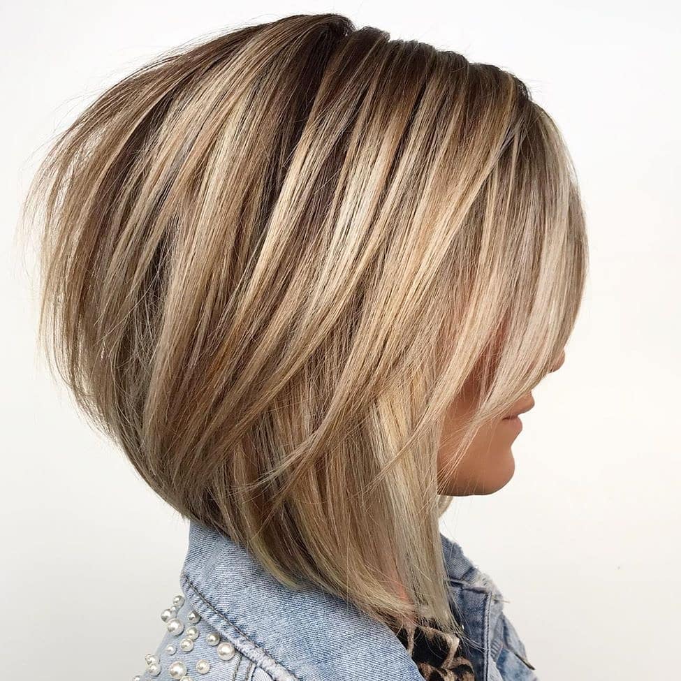 Short Bob's straight hair cut - short hairstyle for women for thick hair Short Bob's straight hair cut - short hairstyle for women for thick hair