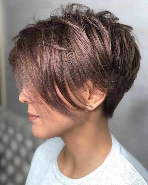 Elegant, easy haircut for women - nice short hairstyle ideas Elegant, easy haircut for women - nice short hairstyle ideas