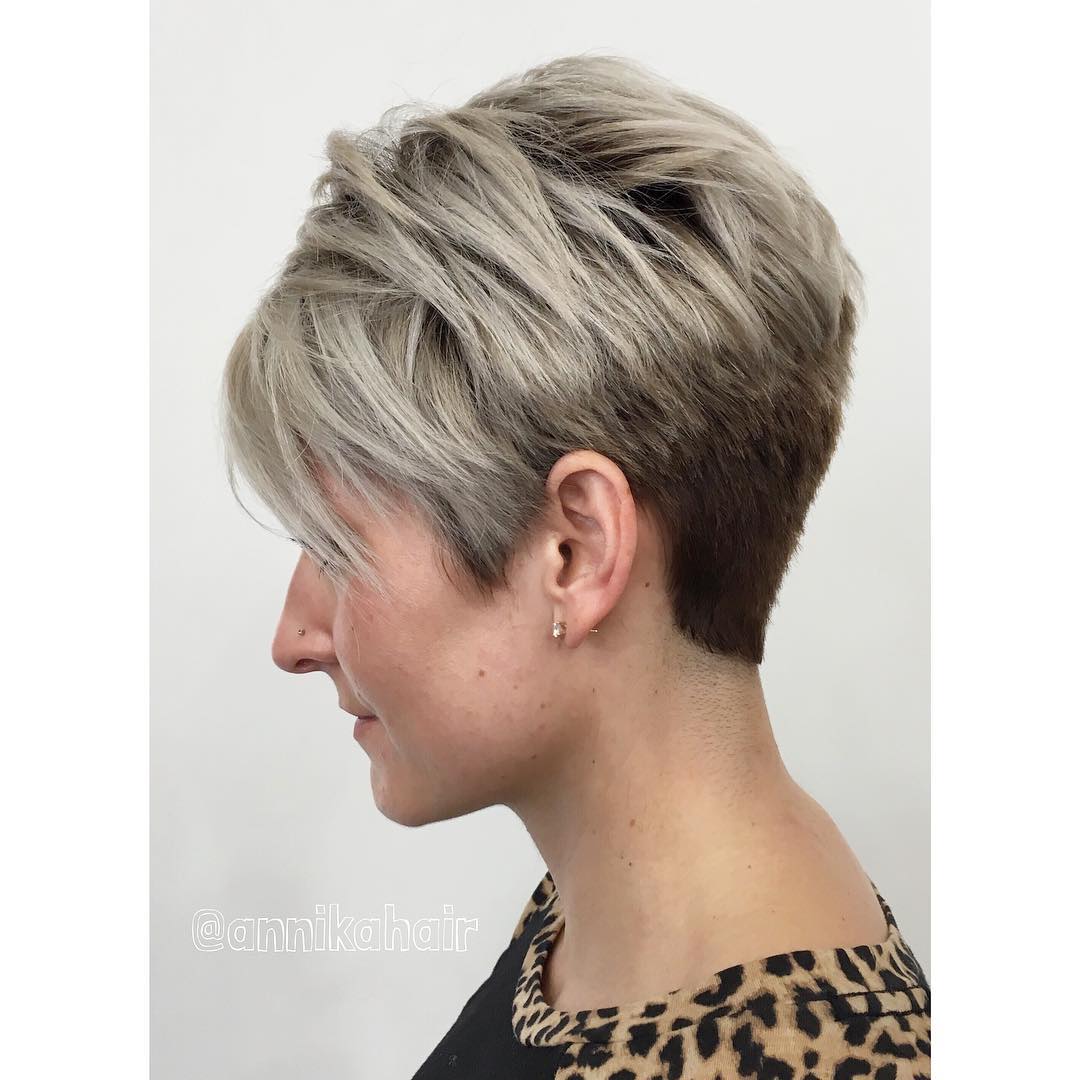 Stylish cutting designs - short hairstyles for women for the summer Stylish cutting designs - short hairstyles for women for the summer