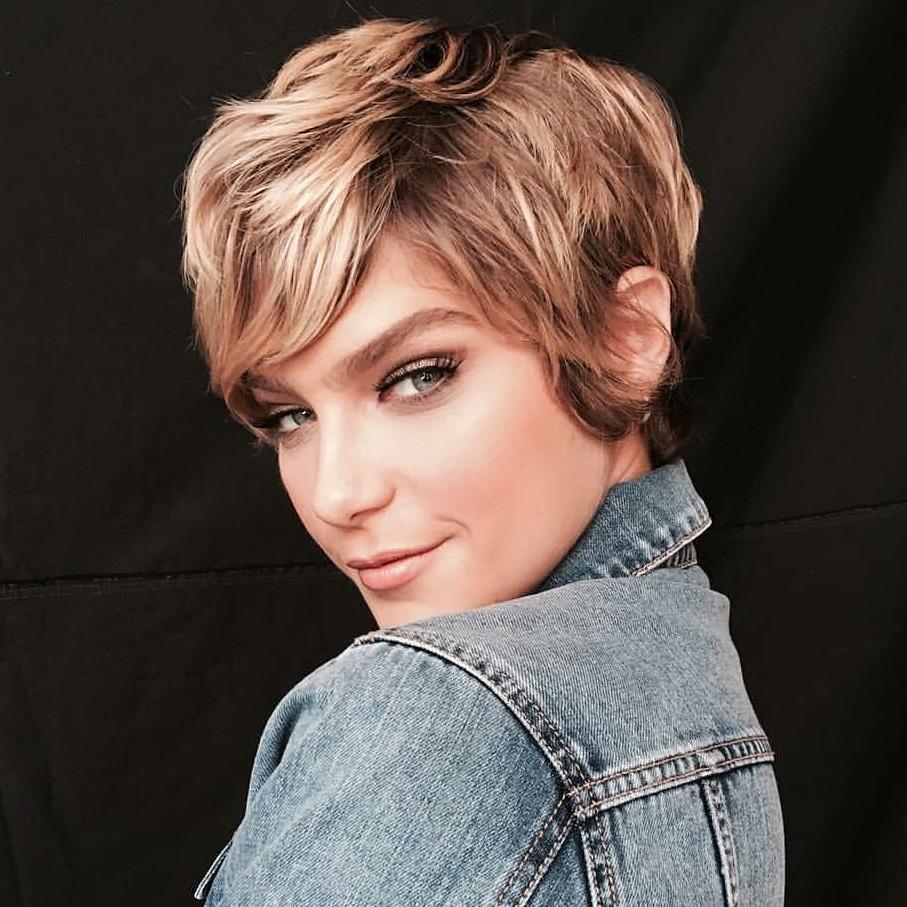 Stylish haircuts for women, short hairstyles designs Stylish haircuts for women, short hairstyles designs