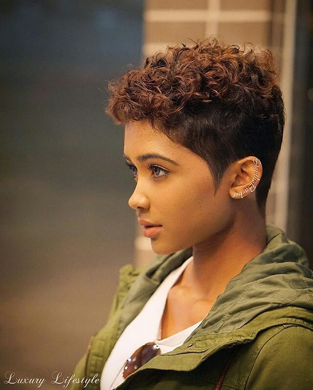 Stylish haircuts - short hairstyle ideas for women Stylish haircuts - short hairstyle ideas for women