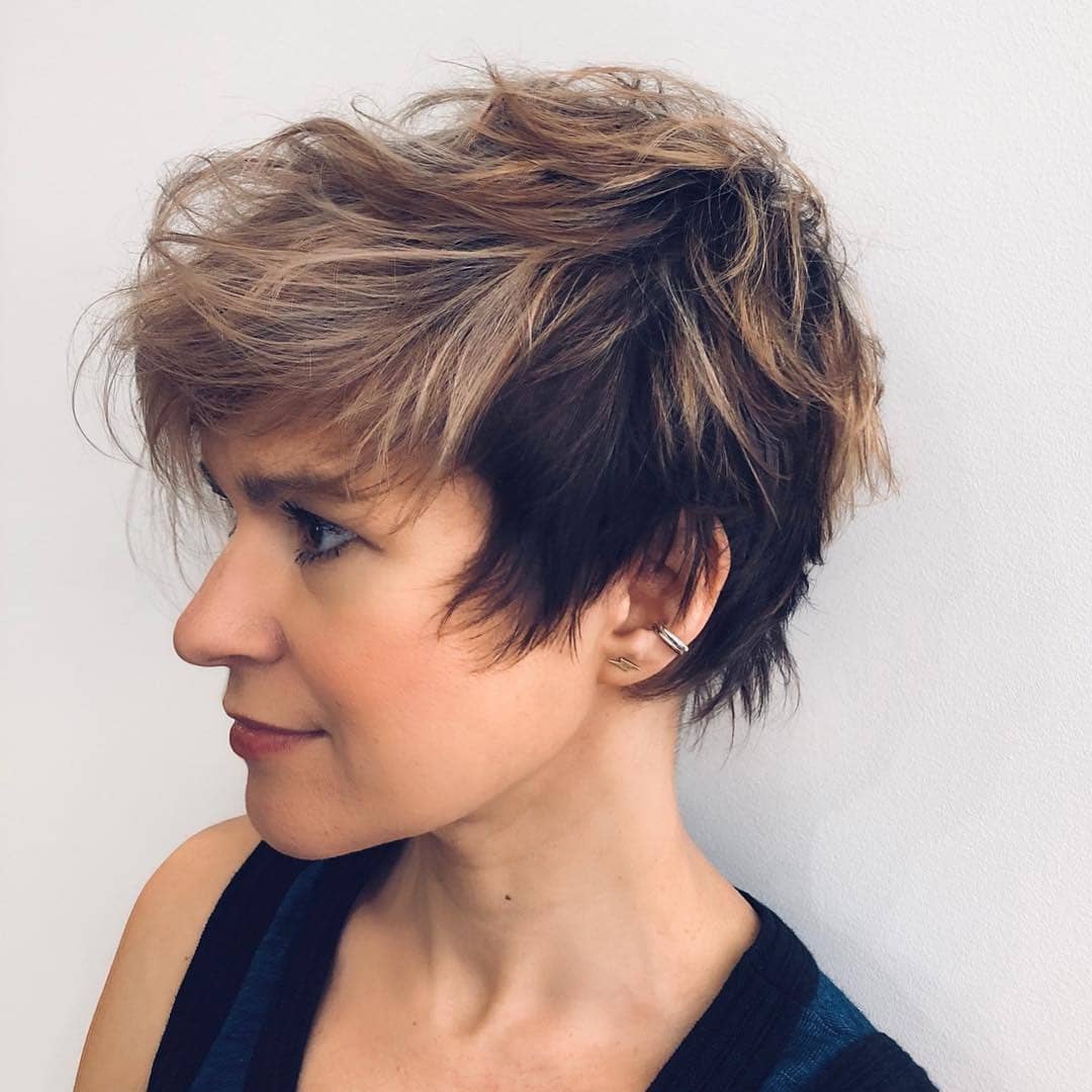 Wonderful short haircuts with explosions, and short female style Wonderful short haircuts with explosions, and short female style