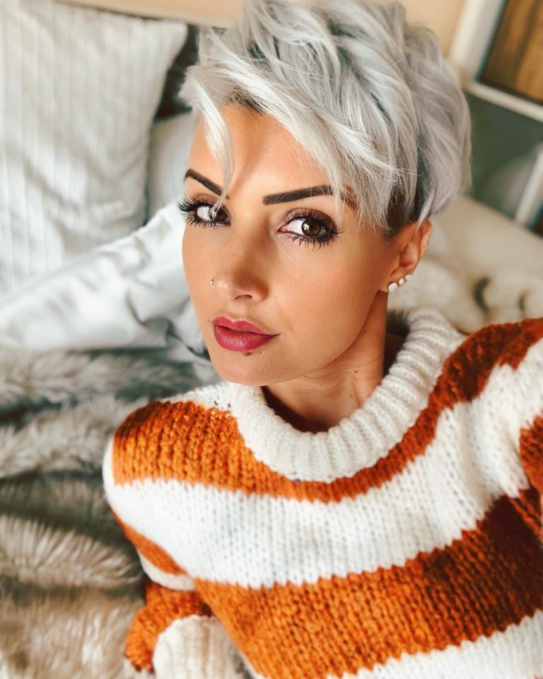 10 Cute Short Haircuts with Bangs