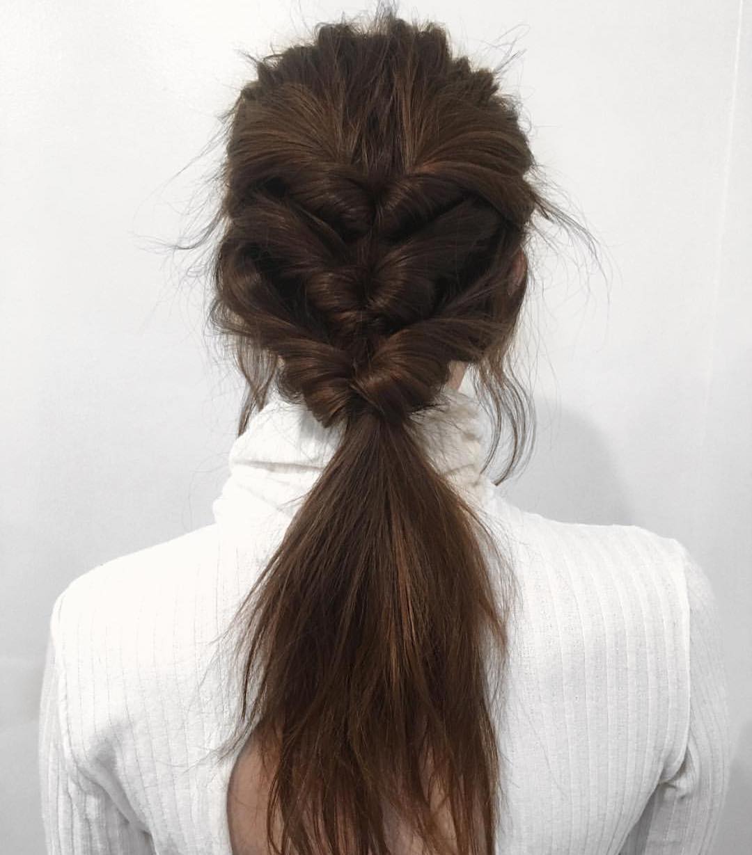 Modern ponytail hairstyle for long hair, easy horse tail Modern ponytail hairstyle for long hair, easy horse tail