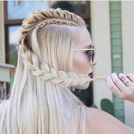 Modern hairstyles for long intermediate hair- hoof hairstyle ideas Modern hairstyles for long intermediate hair- hoof hairstyle ideas
