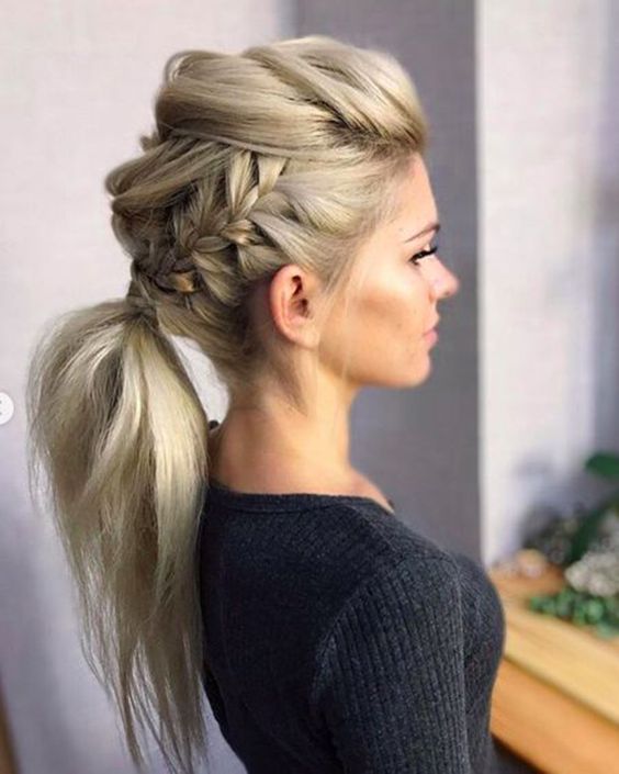 Modern hairstyles for long intermediate hair- hoof hairstyle ideas Modern hairstyles for long intermediate hair- hoof hairstyle ideas