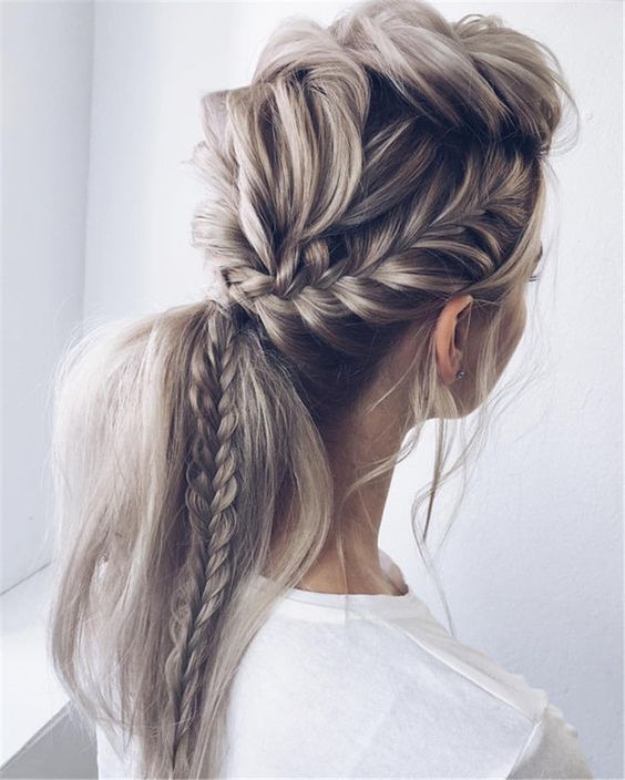 Modern hairstyles braided in summer - horse -tail hairstyles for long hair