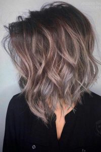 10 Trendy Medium Hairstyles & Top Color Designs