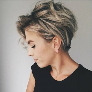 10 Messy Hairstyles for Short Hair – Quick Chic!