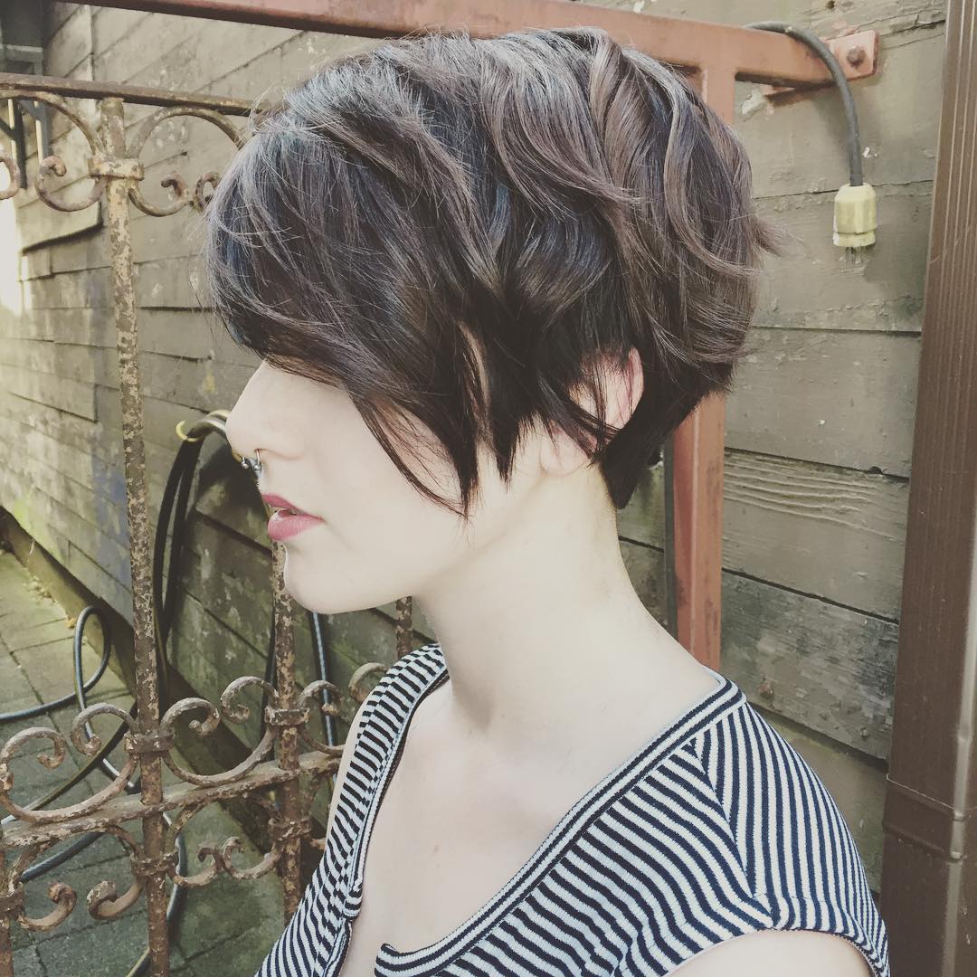 Modern hair cutting, the latest short hairstyles for women Modern hair cutting, the latest short hairstyles for women