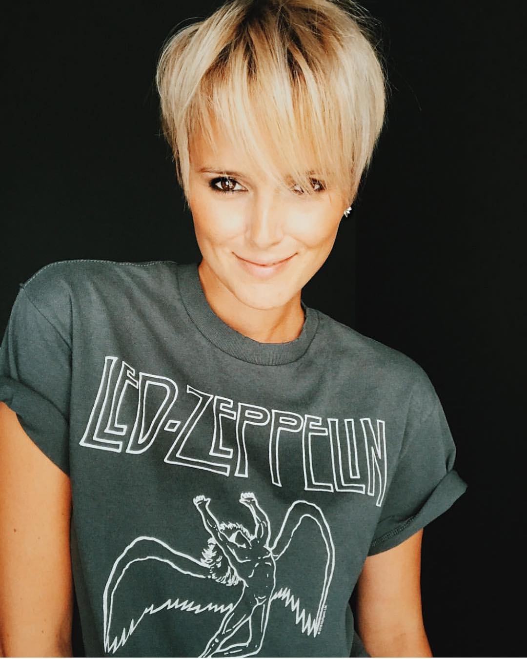 A very short haircut for females, short pixie hairstyles and hairstyles A very short haircut for females, short pixie hairstyles and hairstyles