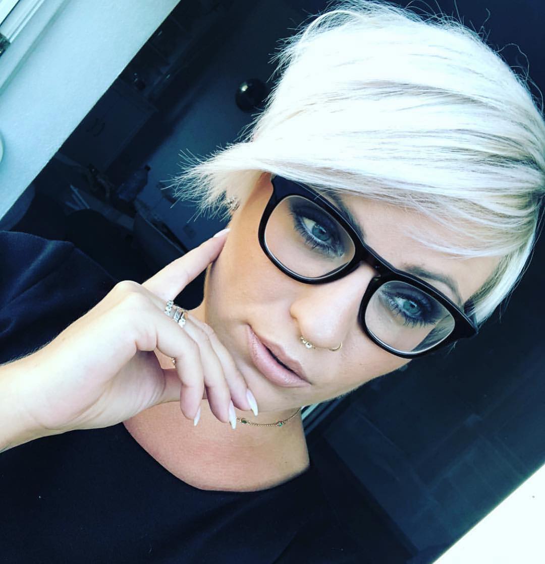 A very short haircut for females, short pixie hairstyles and hairstyles A very short haircut for females, short pixie hairstyles and hairstyles