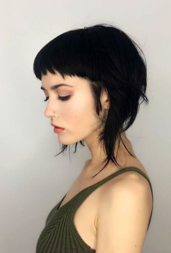 Hairstyles for women for explosions 