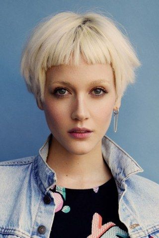 Hairstyles for women for explosions 