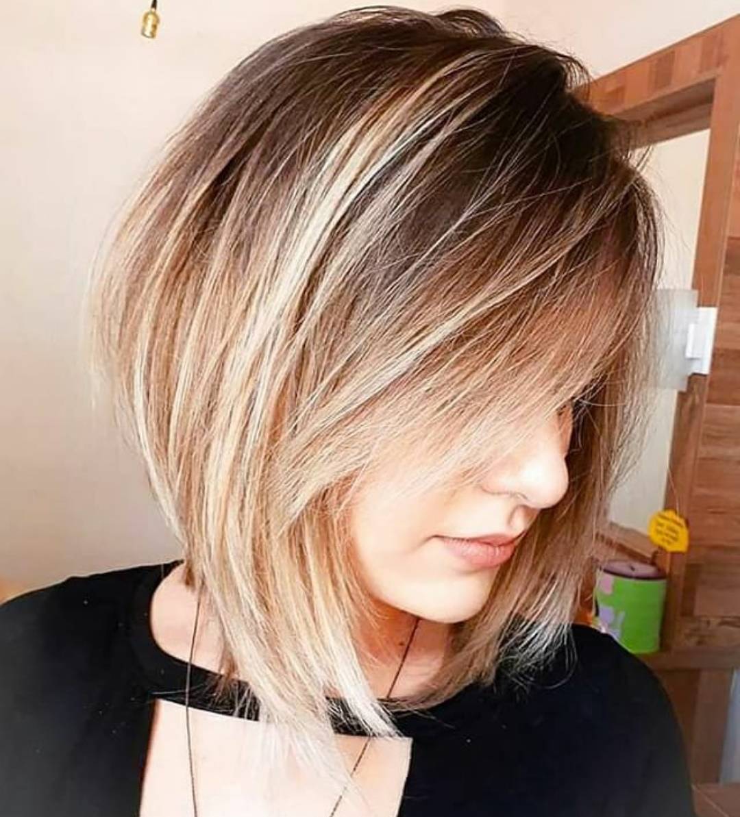 A short haircut for thick hair, short hairstyle trends A short haircut for thick hair, short hairstyle trends