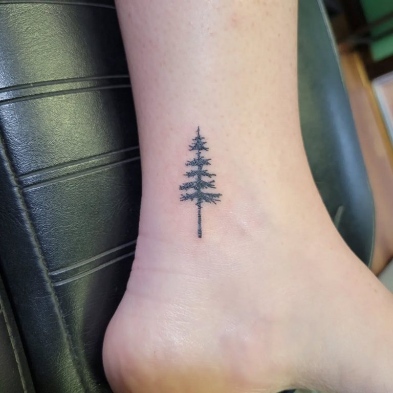 Pine Tree Tattoos: Symbols of Endurance, Resilience, and Nature’s Wisdom