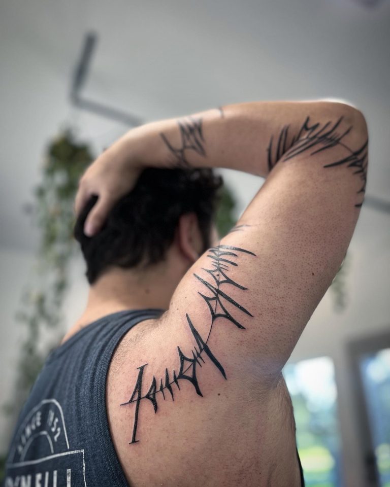 The Allure of Wraparound Tattoos: Art That Flows With the Body