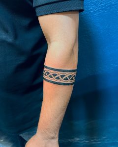 The Timeless Symbolism of Armband Tattoos