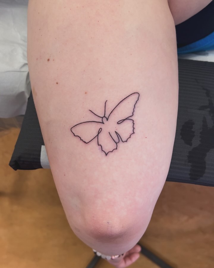 The Art of Simplicity: Exploring Single Line Tattoos