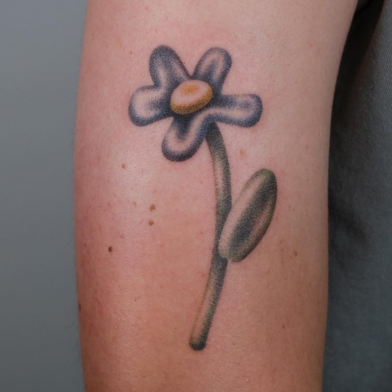 Ink by Hand: Exploring the Raw Art of Hand-Poked Tattoo Ideas.