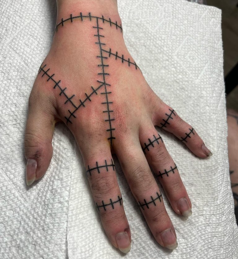Hand Tattoos: Bold Ink That’s Always on Display