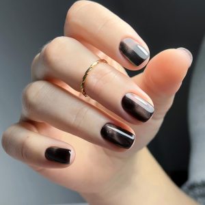 Short Winter Nails 2025 – 2026: Timeless Designs for the Season