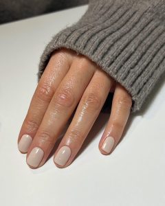 Simple Winter Nails 2025 – 2026: Stunning Ideas for the Season