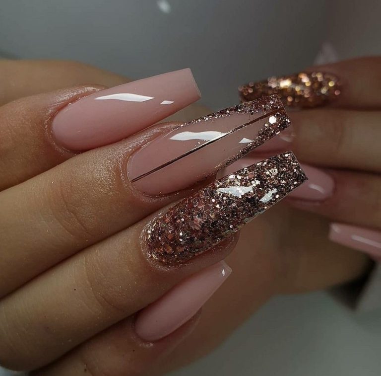 17 Glitter Nail Ideas: Add sparkle to your nail designs
